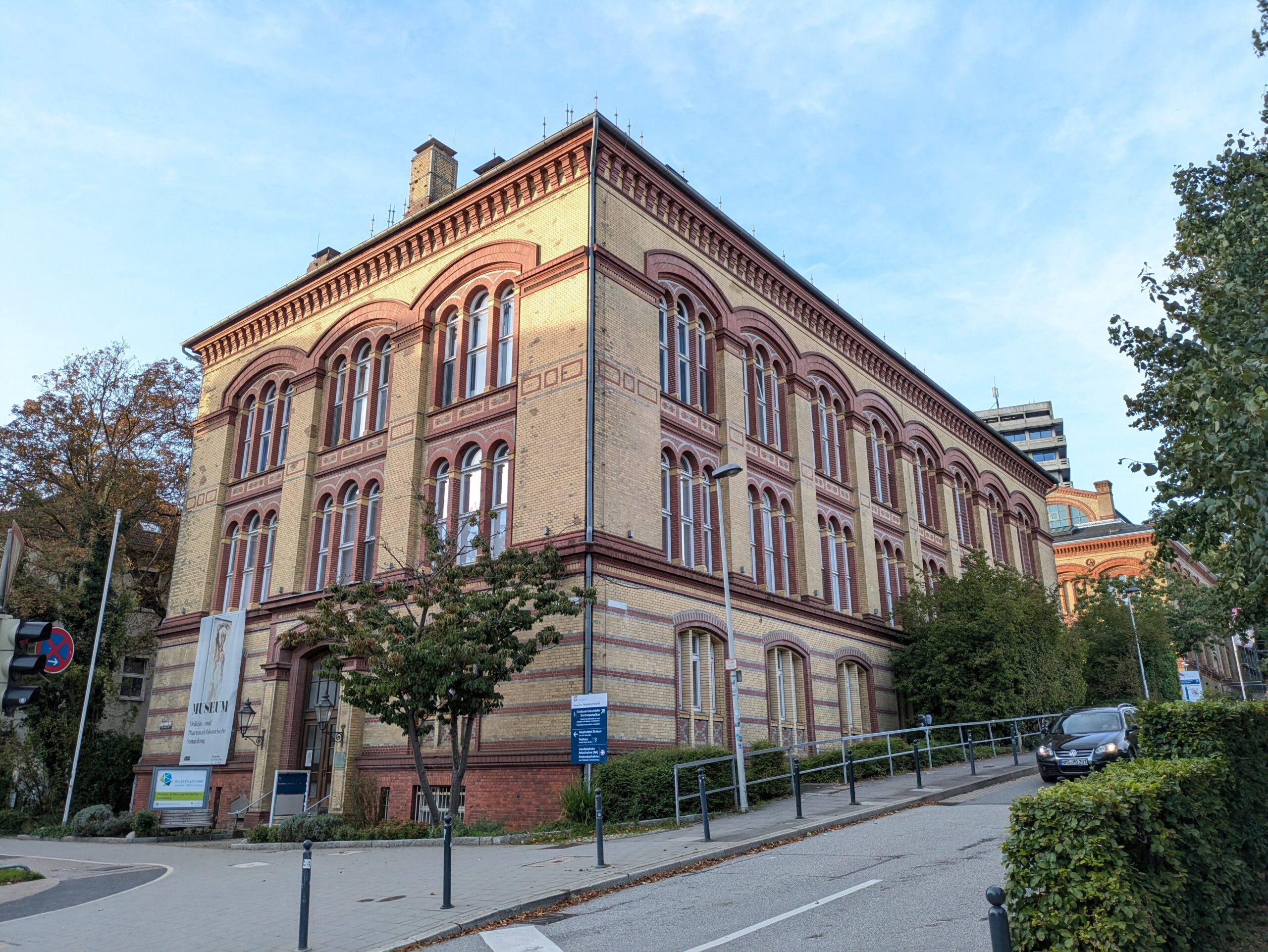 Zerbombt, gesprengt, vergessen?