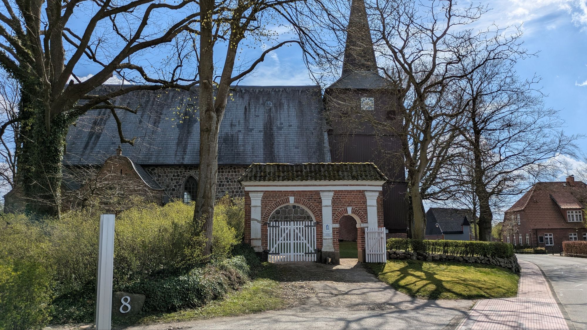 Kirchhof Bovenau